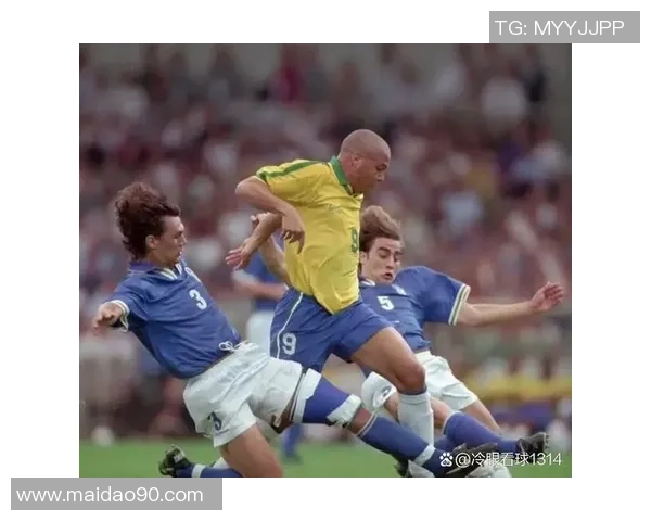 罗纳尔多闪耀绿茵赛场见证传奇球王从巅峰到永恒的辉煌旅程